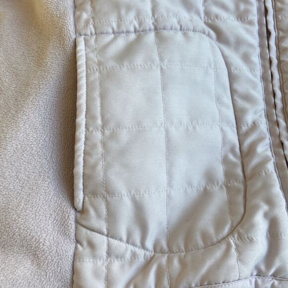 Izod Lavender Hoodie puffer Quilted  size L Jacket Pockets - Picture 4 of 4